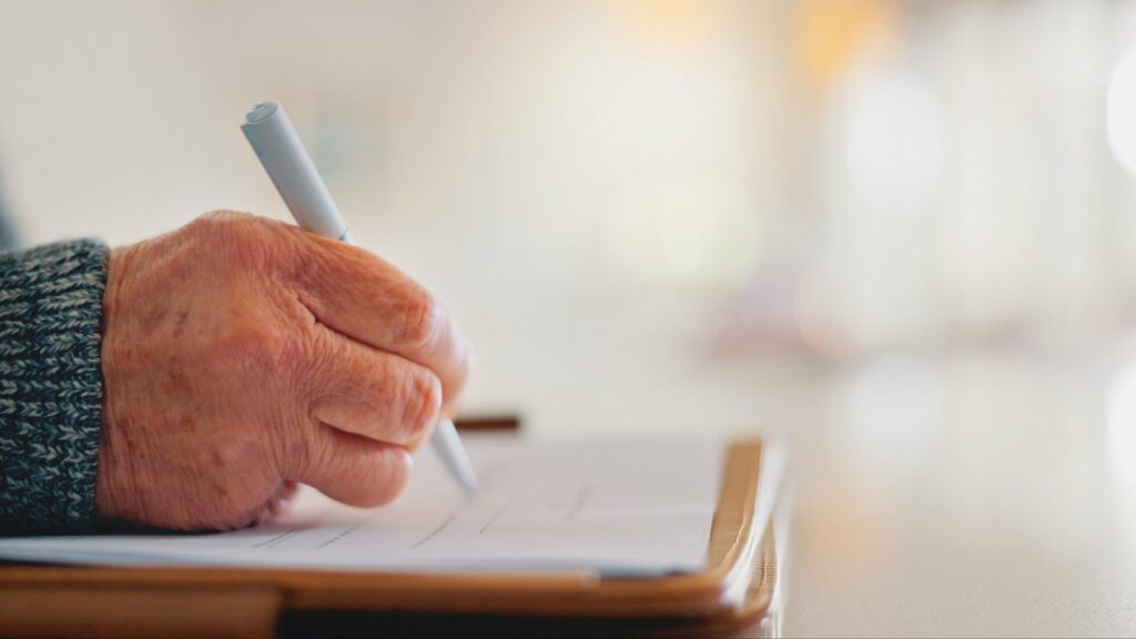 ¿Cómo se mide la Atención Centrada en la Persona? Herramientas para evaluar su implementación y la Escala MeVes de Envita